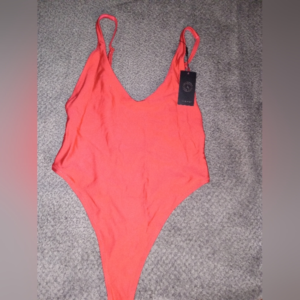 Relleciga Swimsuit, Size Large, Red